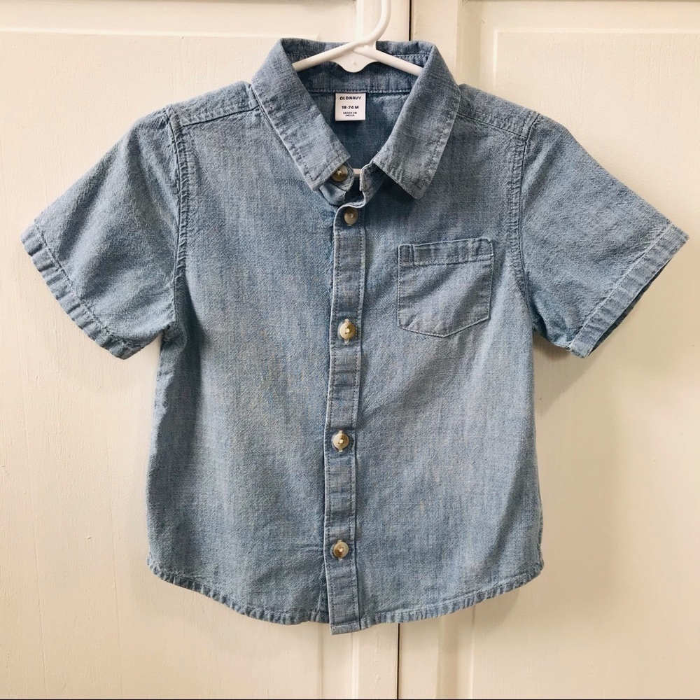 OLD NAVY Blue Short Sleeve Button Down Shirt